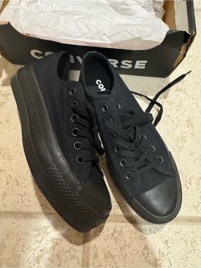 Converse CTAS Clean Lift OX, 562926C , size 6 US